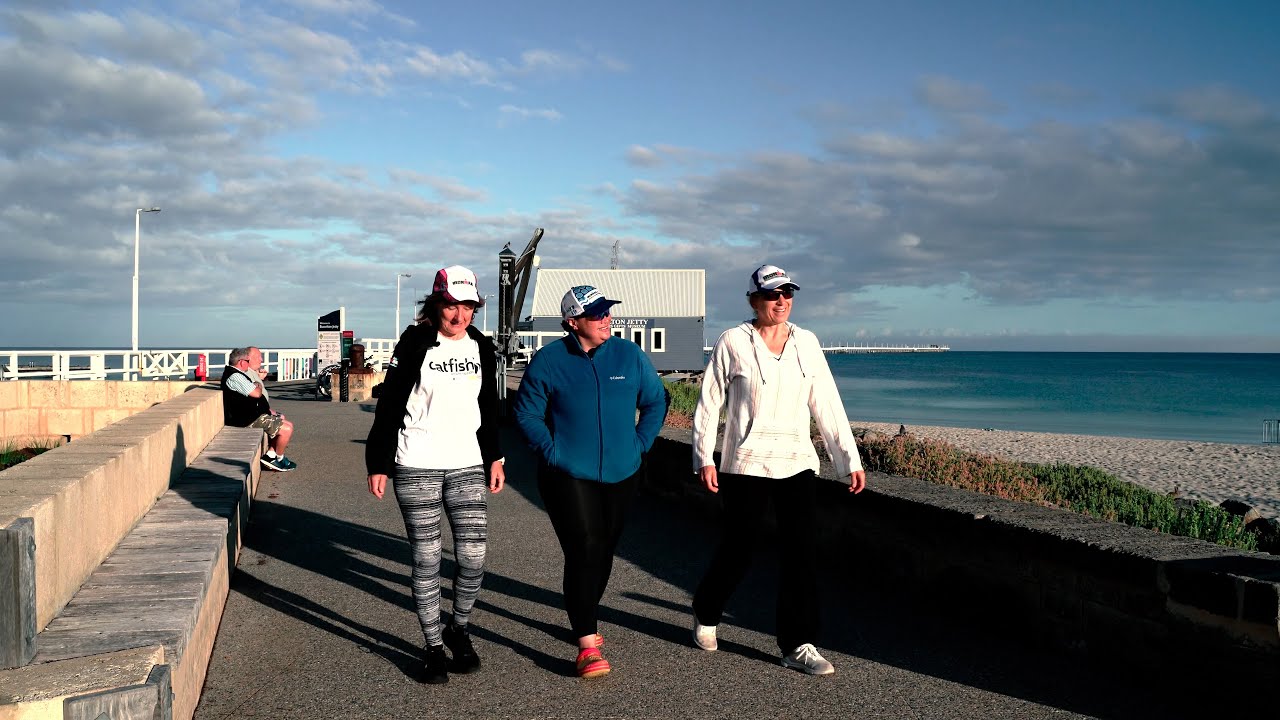 Yanti Ardie and 3 by the Sea