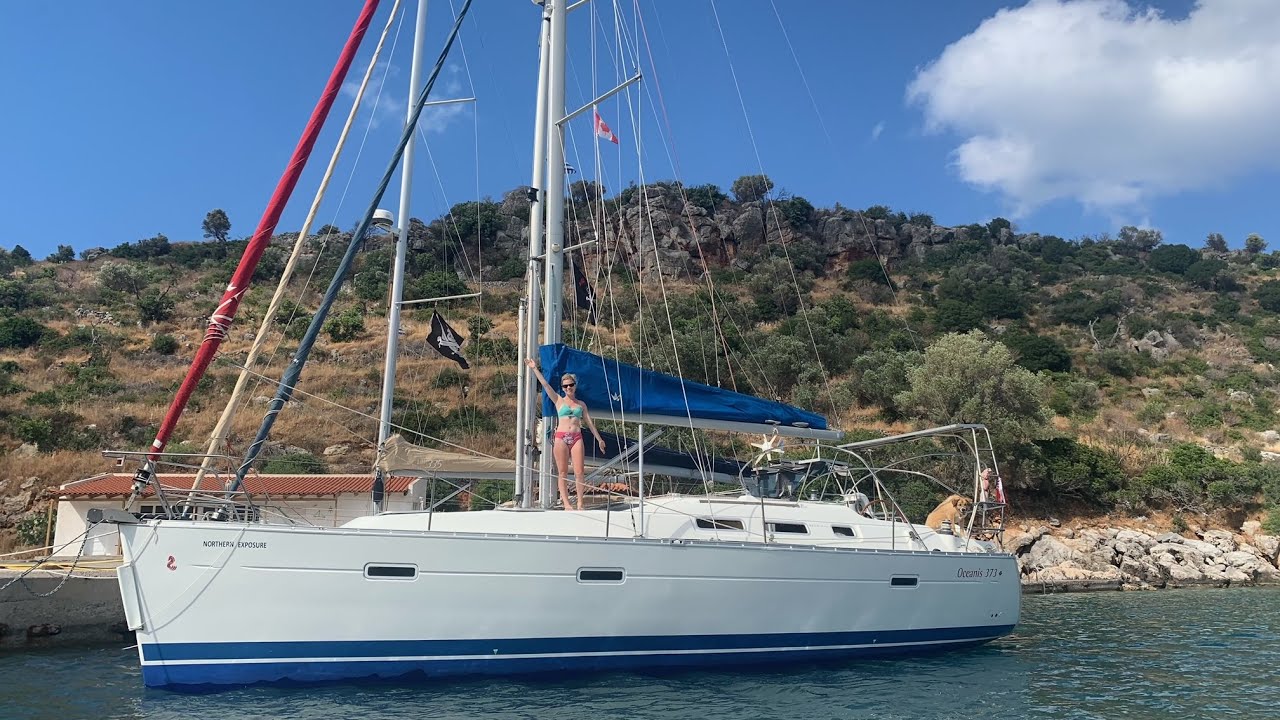 Our Liveaboard 2005 BENETEAU OCEANIS CLIPPER 373 Walkthrough - 2 Cabin 1 Head Layout Owners Version
