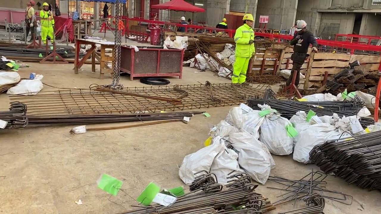 &iquest;Que es el enfierrador en Chile? 🇨🇱 conoce el patio de enfierradura de una obra 😲