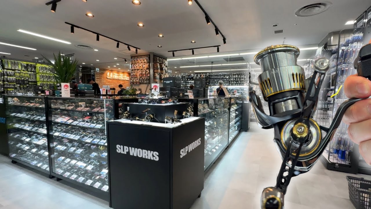 EXPENSIVE JDM FISHING REEL SHOPPING IN JAPAN!