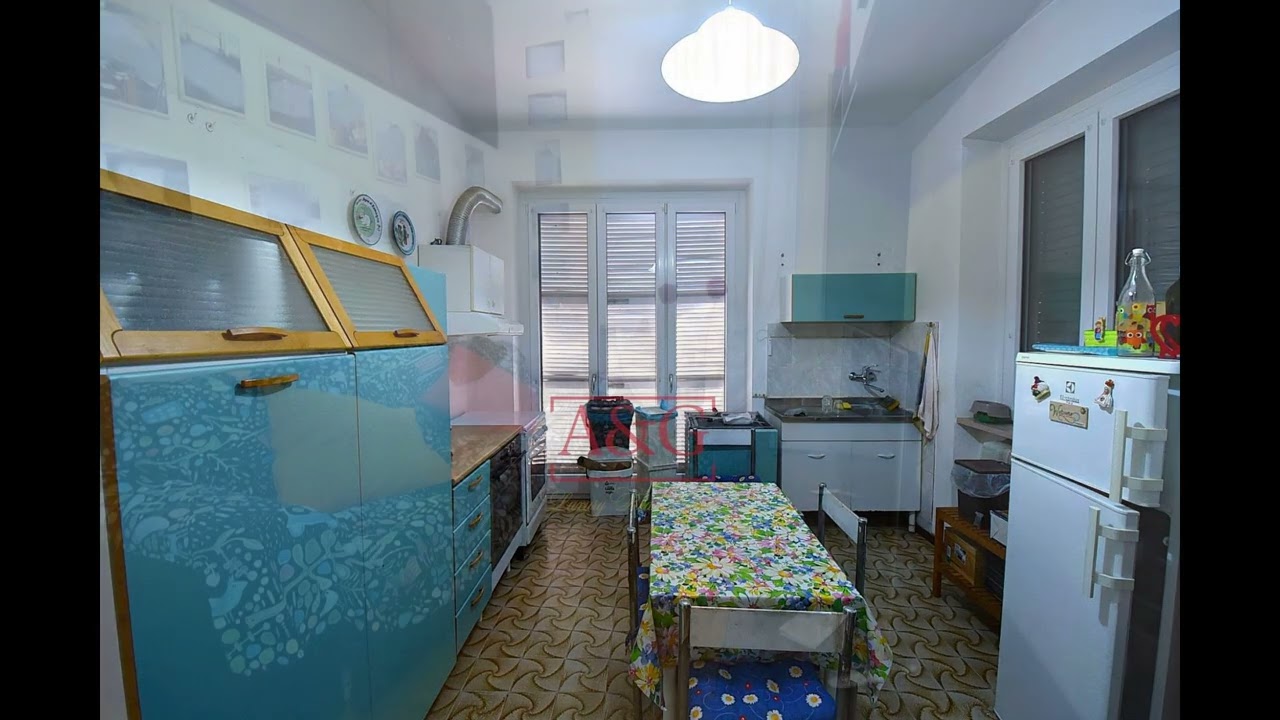 Villa in Vendita a Amandola (FM)