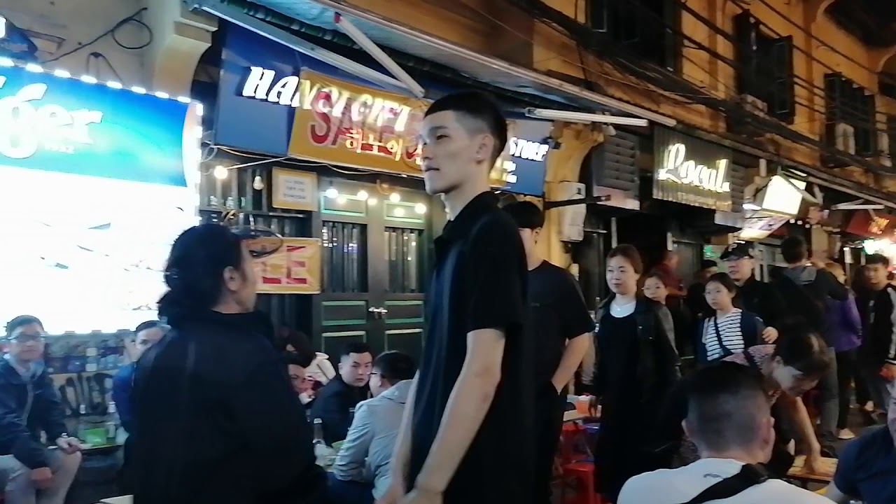 HANOI NIGHT LIFE