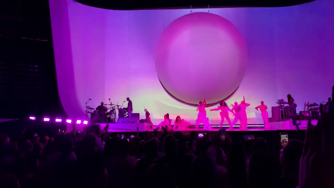 Be Alright - Ariana Grande Sweetener World Tour Las Vegas 5/11/19