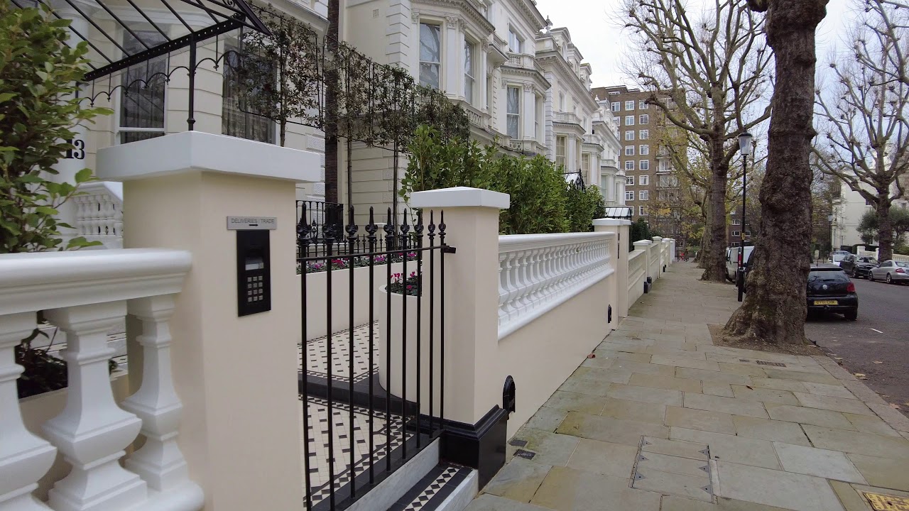 Short Walk In Holland Park Including Celebrity Homes of David Beckham & Simon Cowell