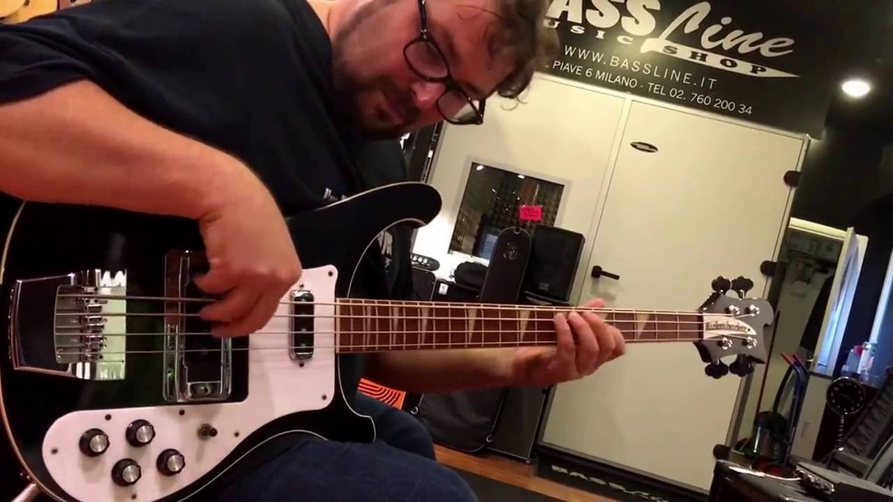 Federico Malaman with a Rickenbacker @Bassline