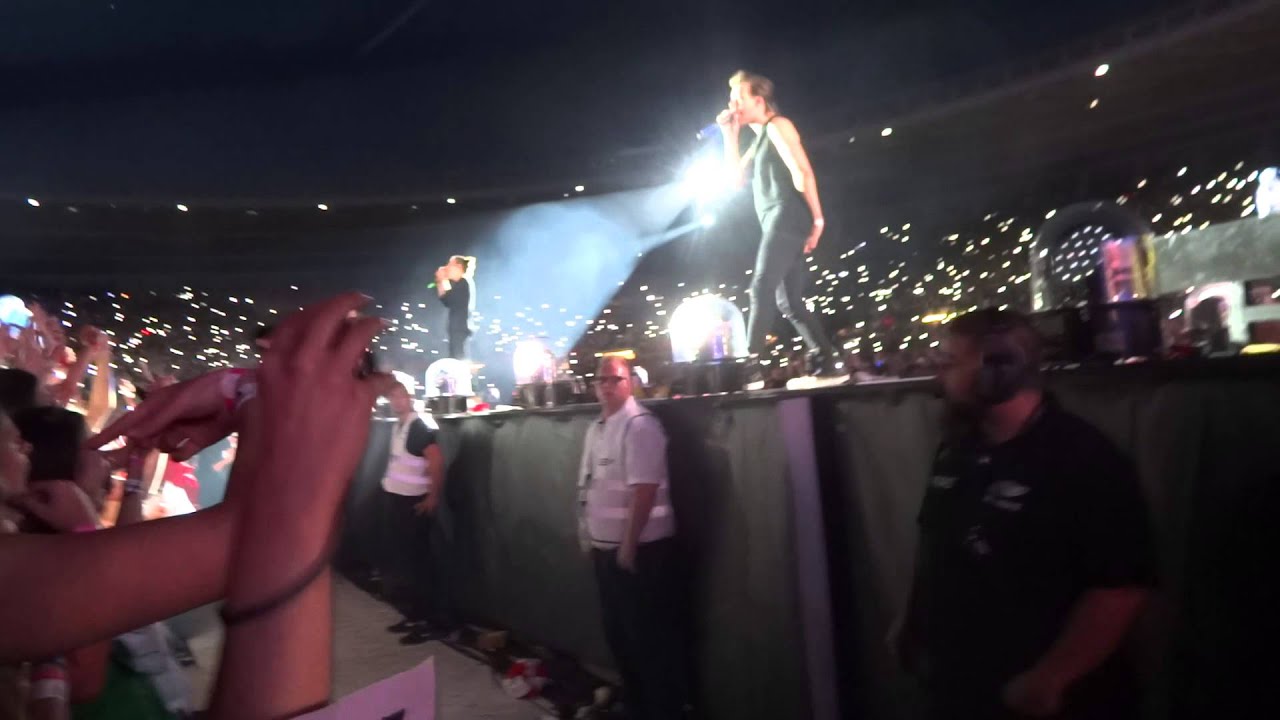 One Direction - You&I, Talk (Live), 10.06.2015 Wien, Vienna, Austria OTRA
