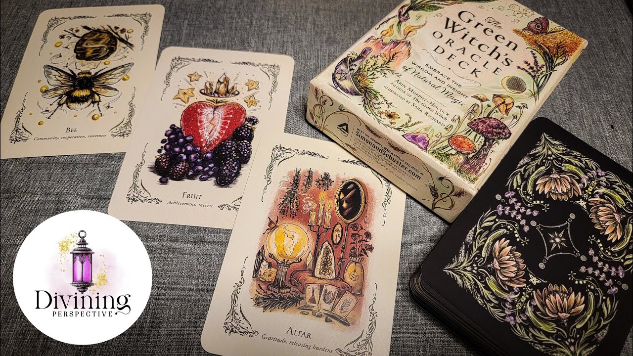 The Green Witch's Oracle Deck Fast Flip Mass Market Monday