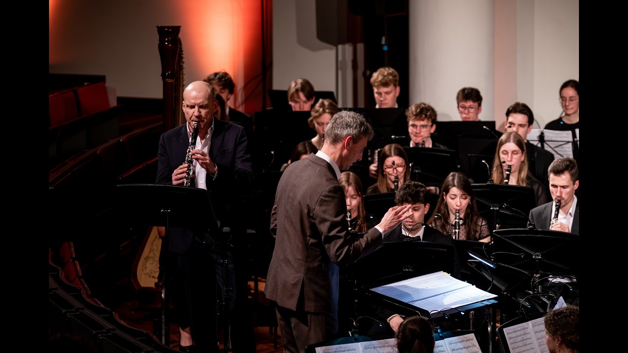 Il Concerto for Clarinet and Orchestra - &Oacute;scar Navarro l Roeland Hendrikx en UHO Leuven