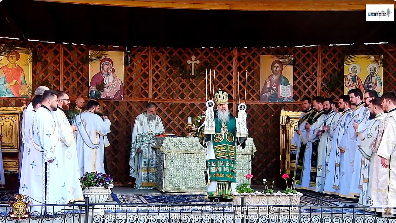 🔴 Sf&acirc;nta Liturghie oficiată de către IPS Teodosie la Catedrala Arhiepiscopală din Constanța