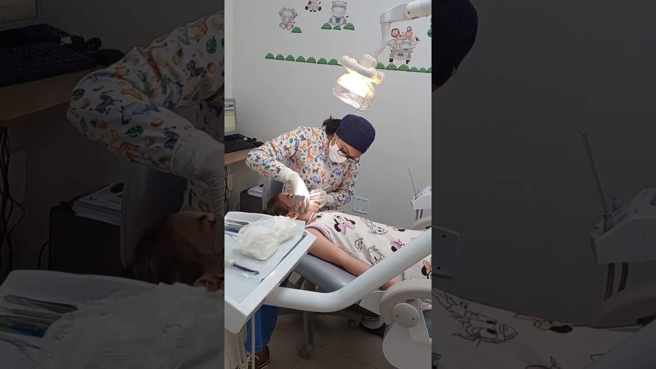 Sarinha na dentista