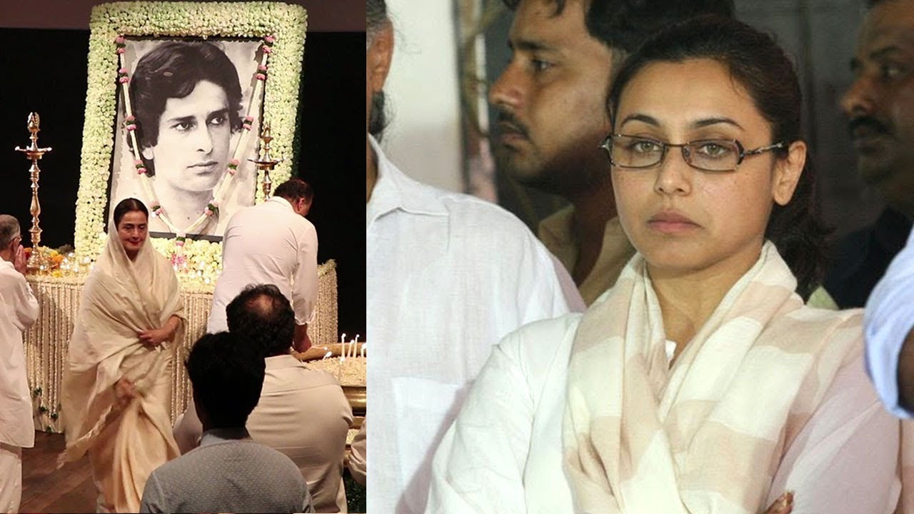 Emotional Rani Mukherjee At Shashi Kapoor's Prayer Meet