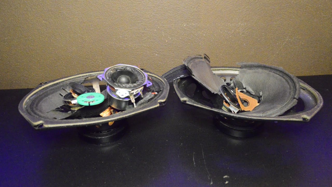 Blowing 5 Speakers TONS of smoke (BLOWOUT)