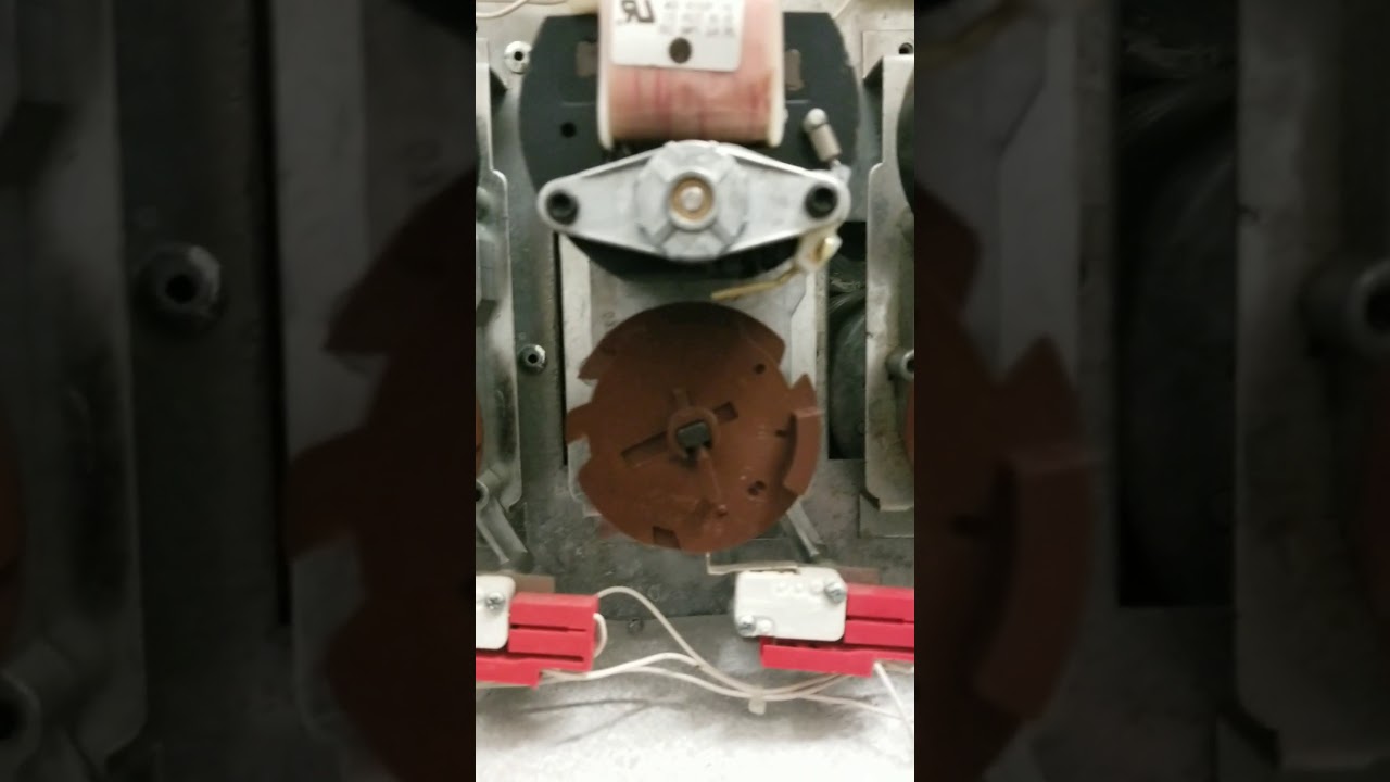 Setting prices on Dixie narco 501-e part 1