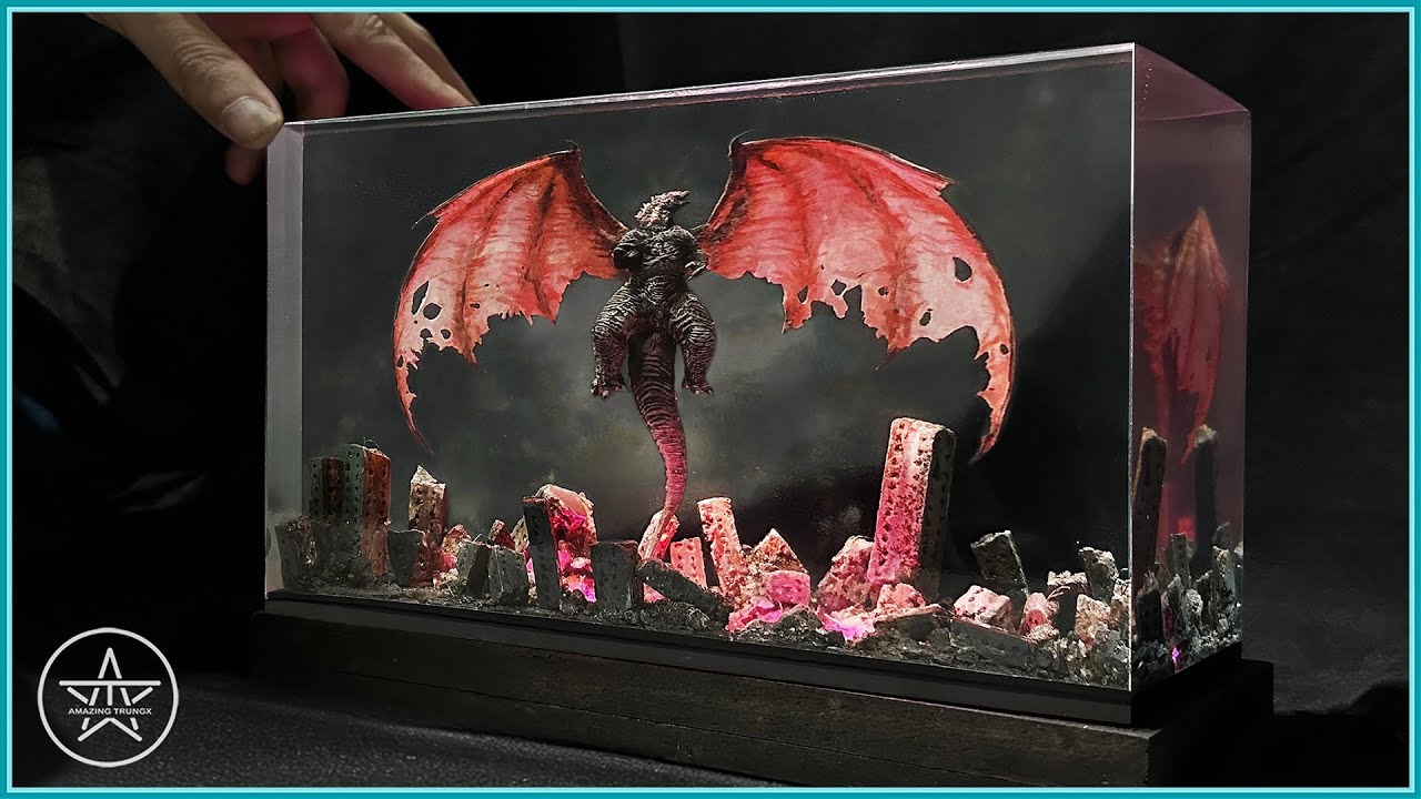 The Flying PINK #GODZILLA Diorama of Realistic Dragon Wings destroys the City /Clay Art /Resin Art