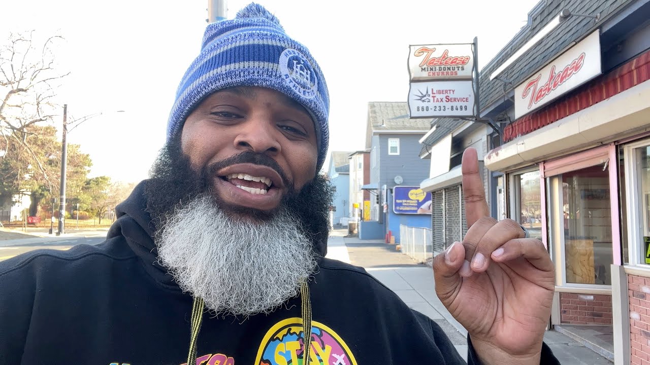 Reviewing The BEST Rated DONUTS In The Hood
