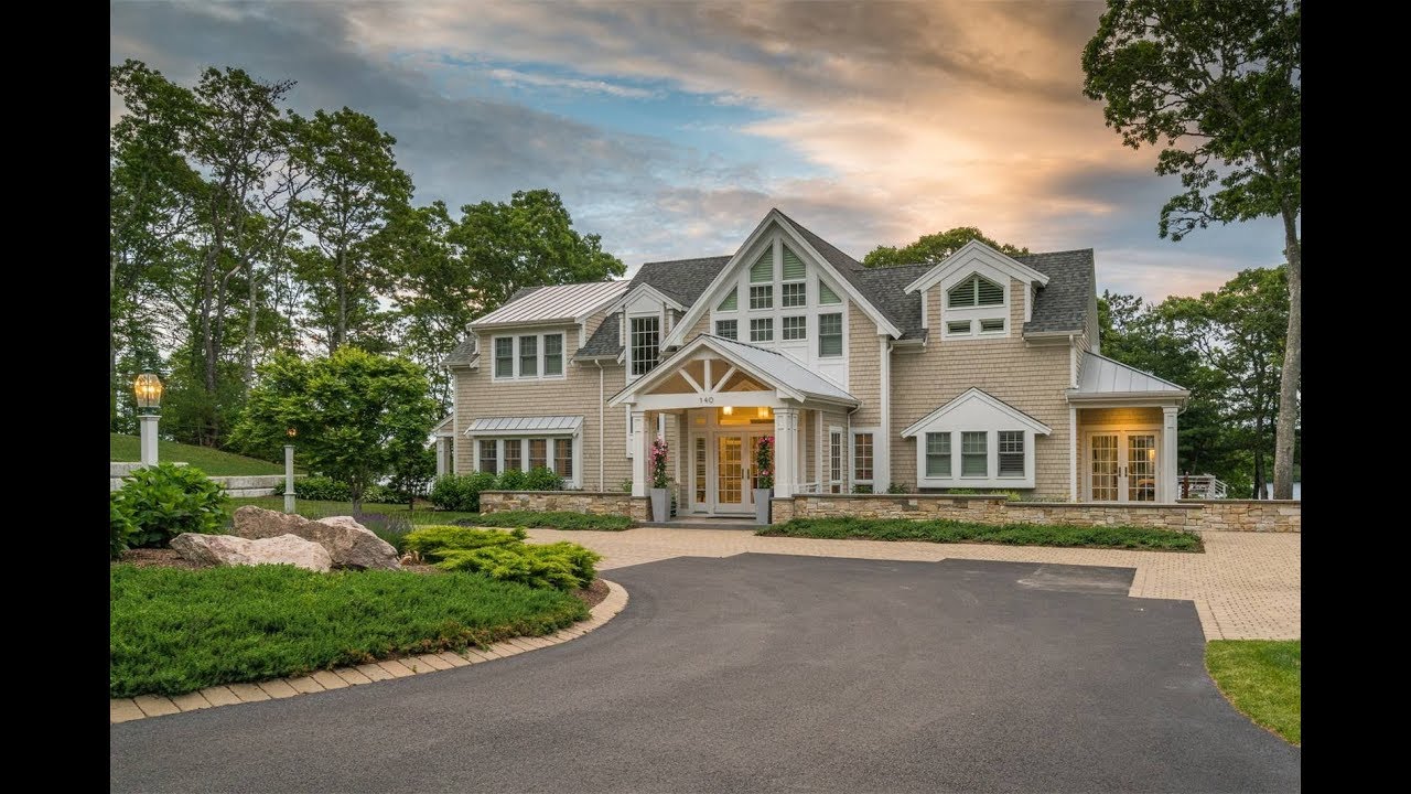 Private Pondfront House in Plymouth, Massachusetts | Sotheby's International Realty