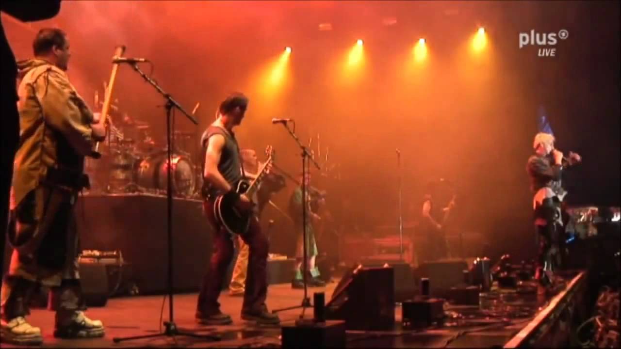 In Extremo - Frei Zu Sein (live @ Rock am Ring 2011)
