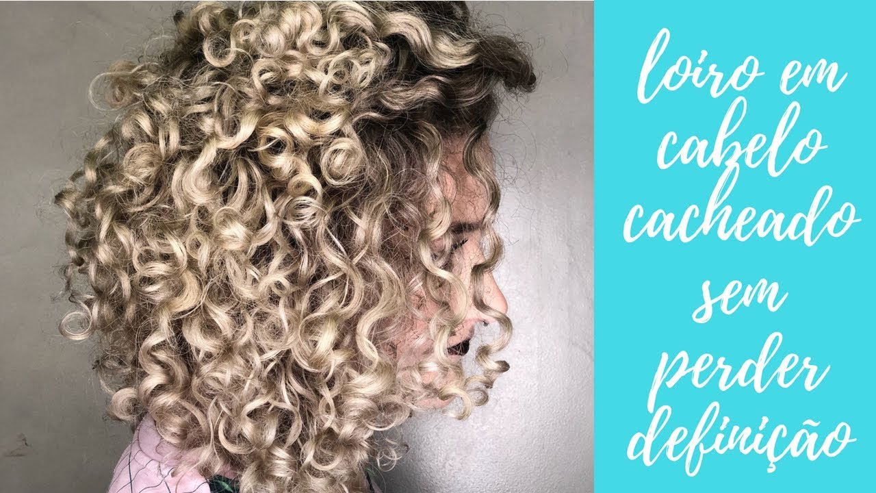 Dá pra descolorir cabelo cacheado sem perder definição? - Bianca Hulmann