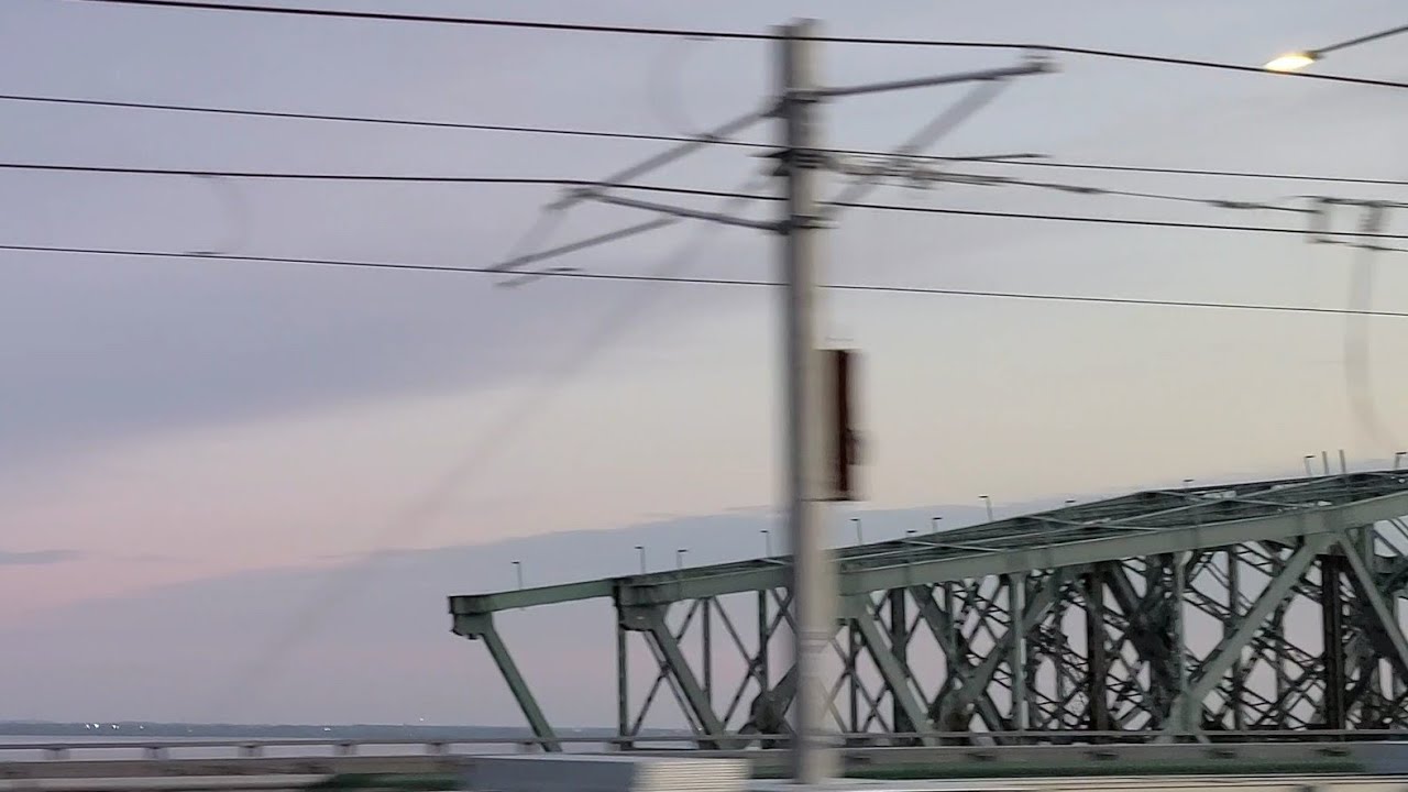 Поездка на автобусе RTL по маршруту 45 из Броссара в Монреаль + движение по маршруту REM на ветке...