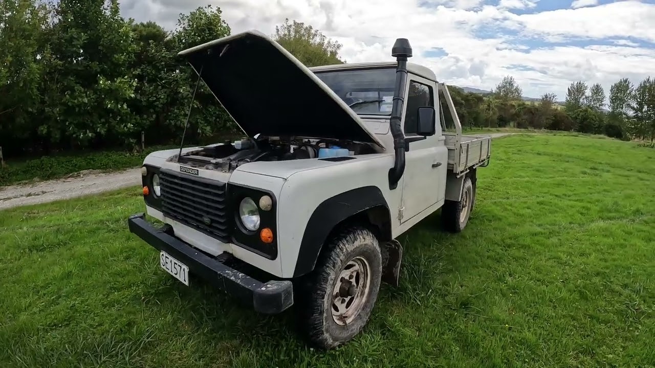 land rover defender review 200tdi