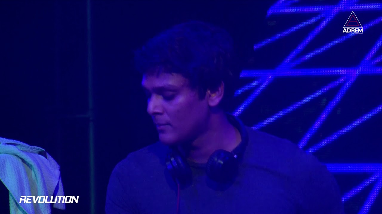 Dimuth K live at Revolution 2018