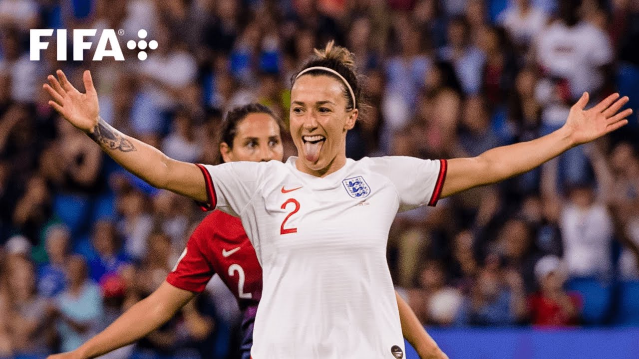 Discover Lucy Bronze's rise to the 🔝! | Icons: Episode 2