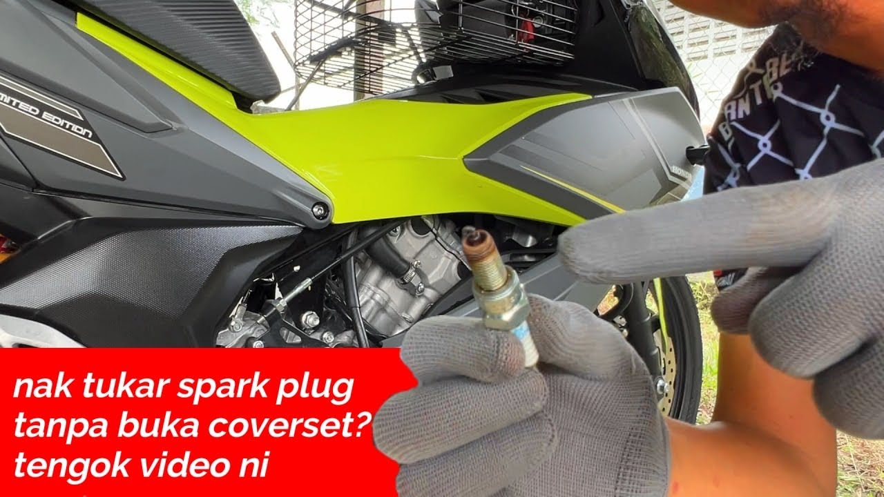 RSX nak tukar spark plug tanpa buka coverset ? tengok video ni