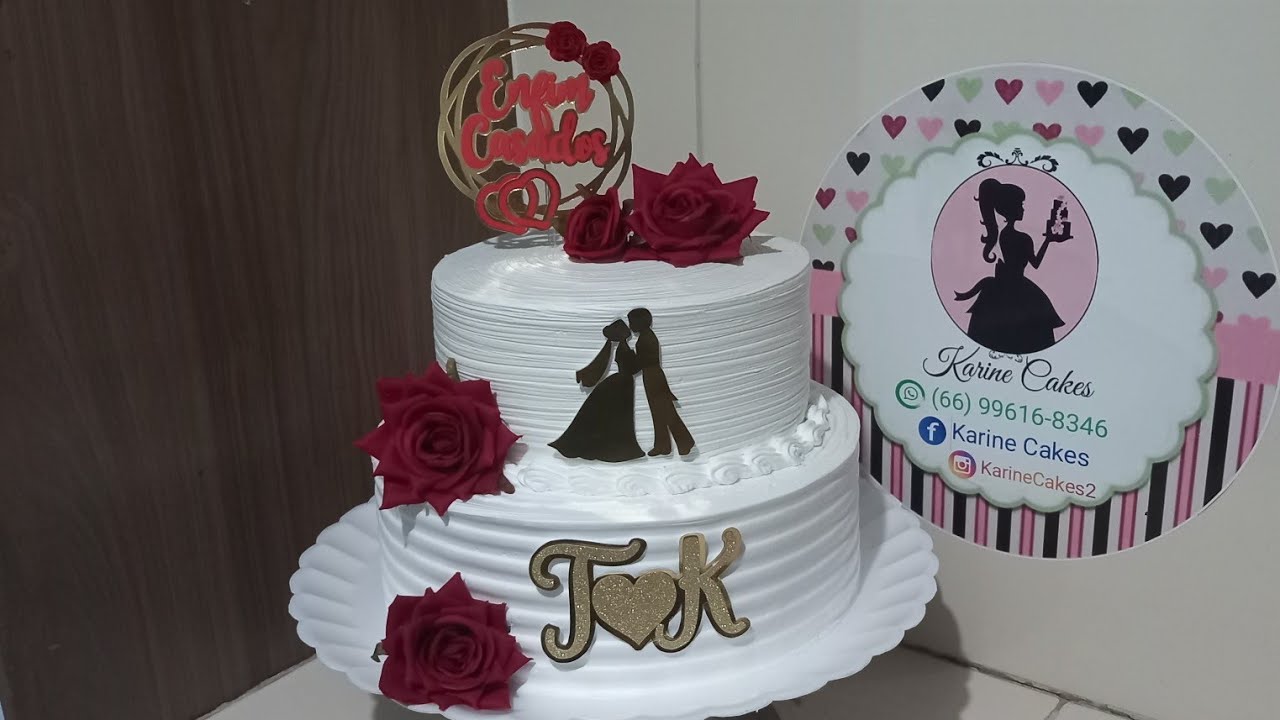 Bolo de Casamento/ rosas vermelhas / Dois andares / Enfim casados /Karine cakes.