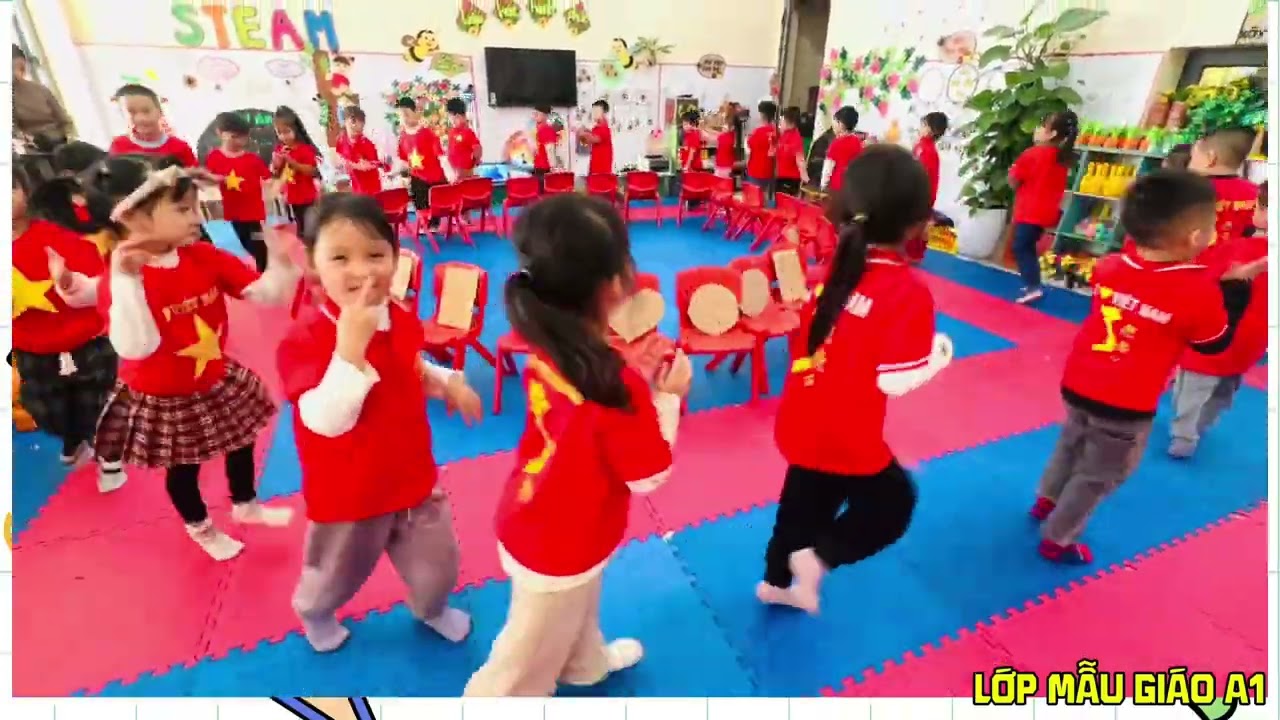 Trò chơi tạo dáng theo tranh vẽ