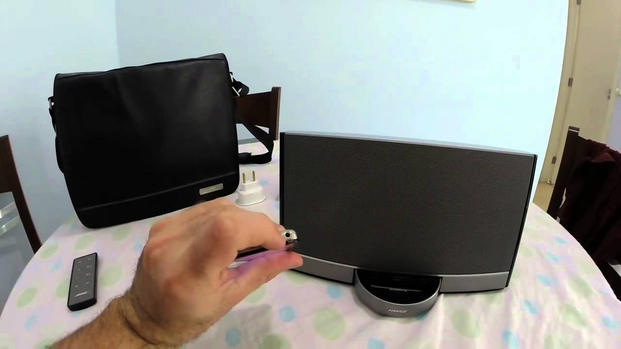 🔊 Caixa de Som Bose SoundDock Portable + iPod Classic 30GB: Review Completo! 🎶✨