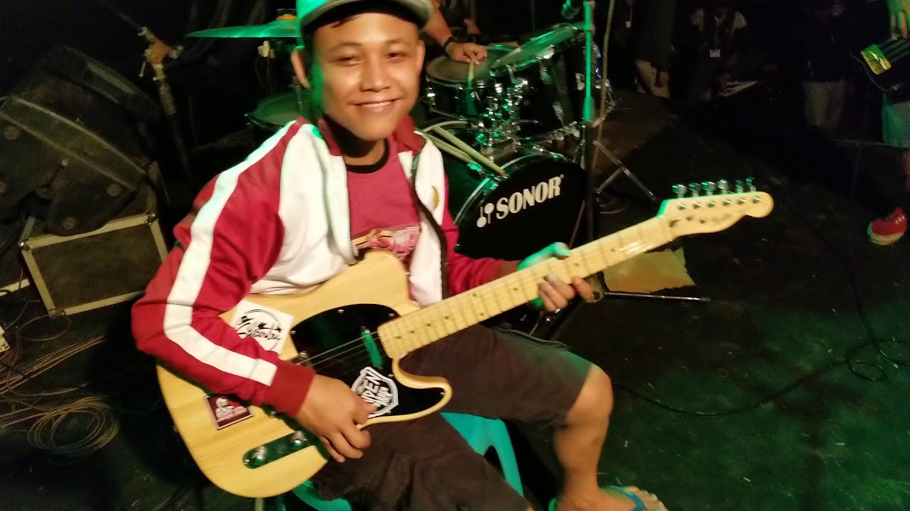 SKIN HEAD DEM A COME MR. SYMARIP (COVER) BOOTS BOYS