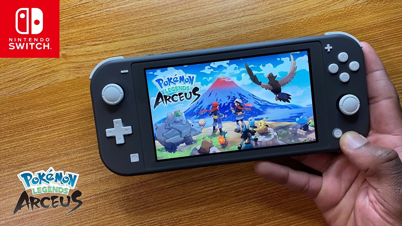 Pokémon Legends: Arceus Nintendo Switch Lite Gameplay