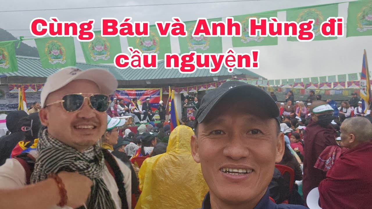 Cùng Báu đi cầu nguyện và tham quan!