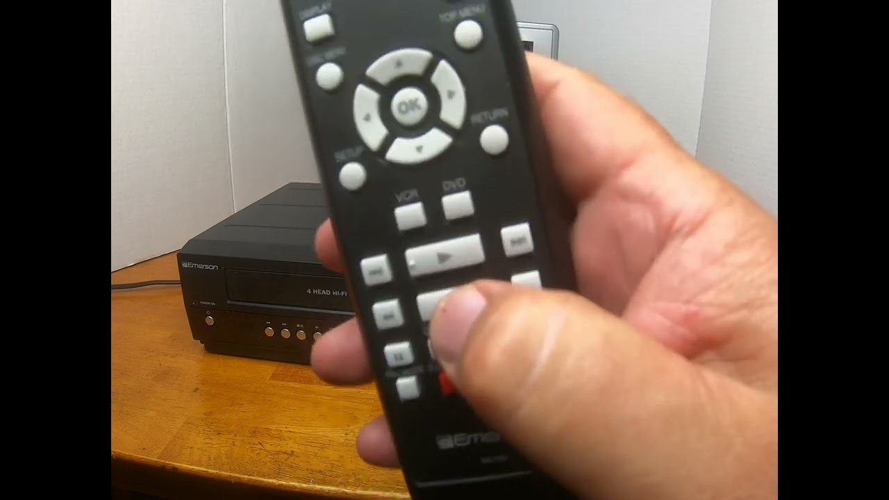 Emerson DVD Recorder VCR Combo ZV427EM5 HDMI 1080p Transfer 2 Way Dubbing Burner