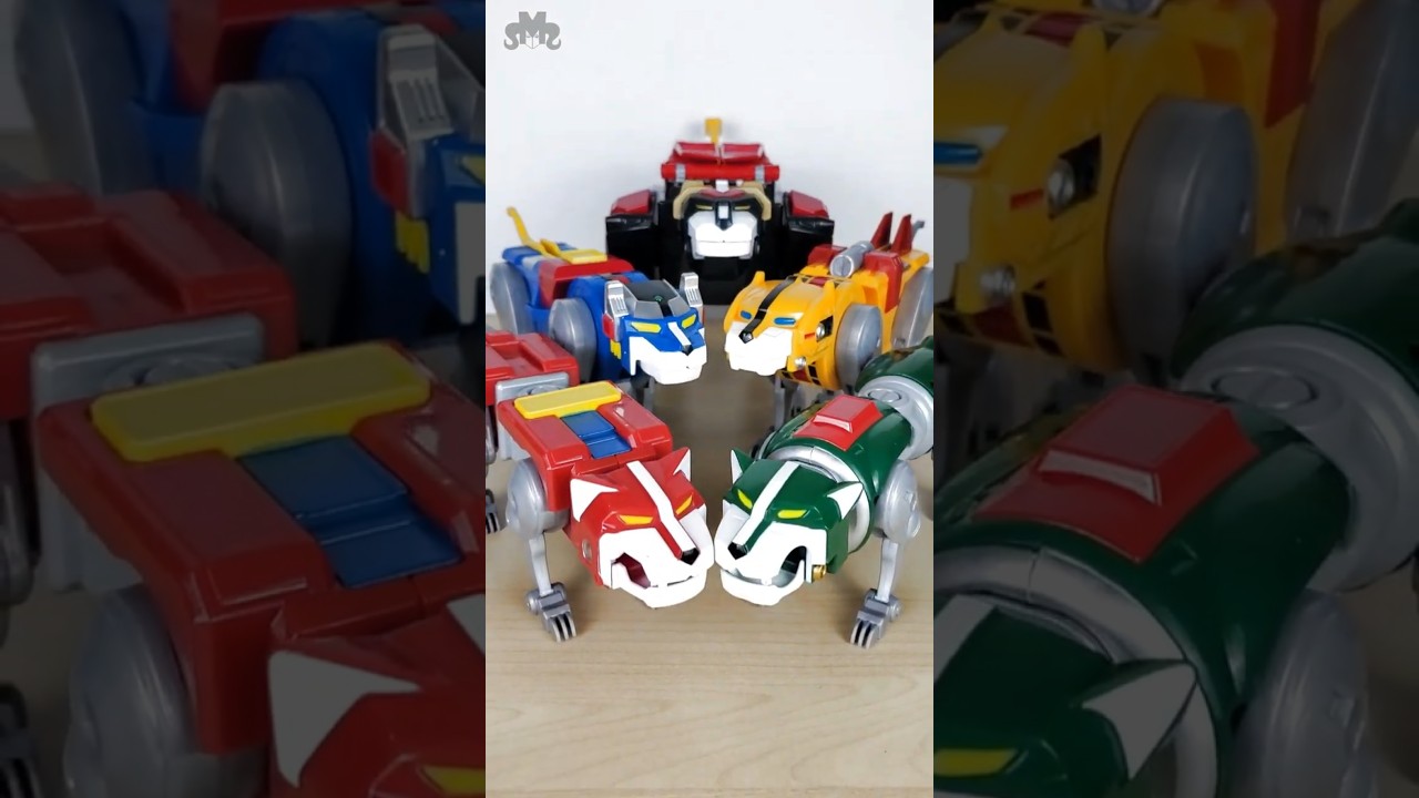 Legendary Voltron Lions Form Into A Giant Robot! #voltron