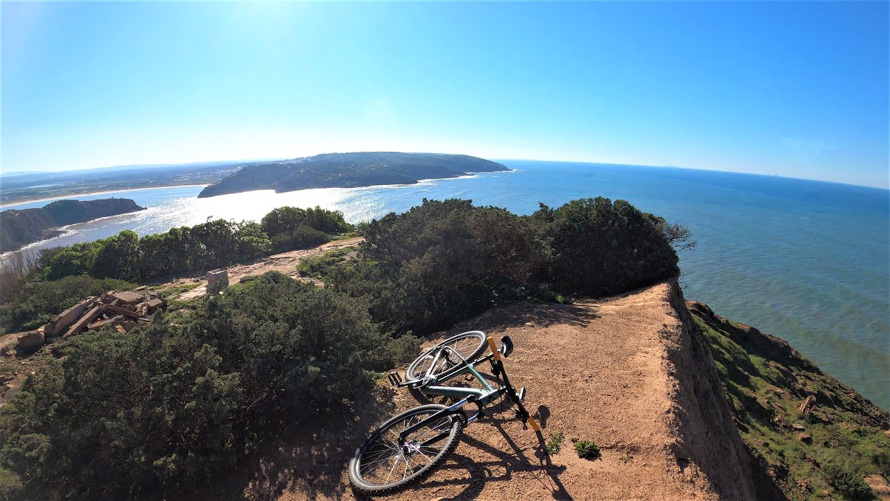 Cycling in São Martinho do Porto - Portugal