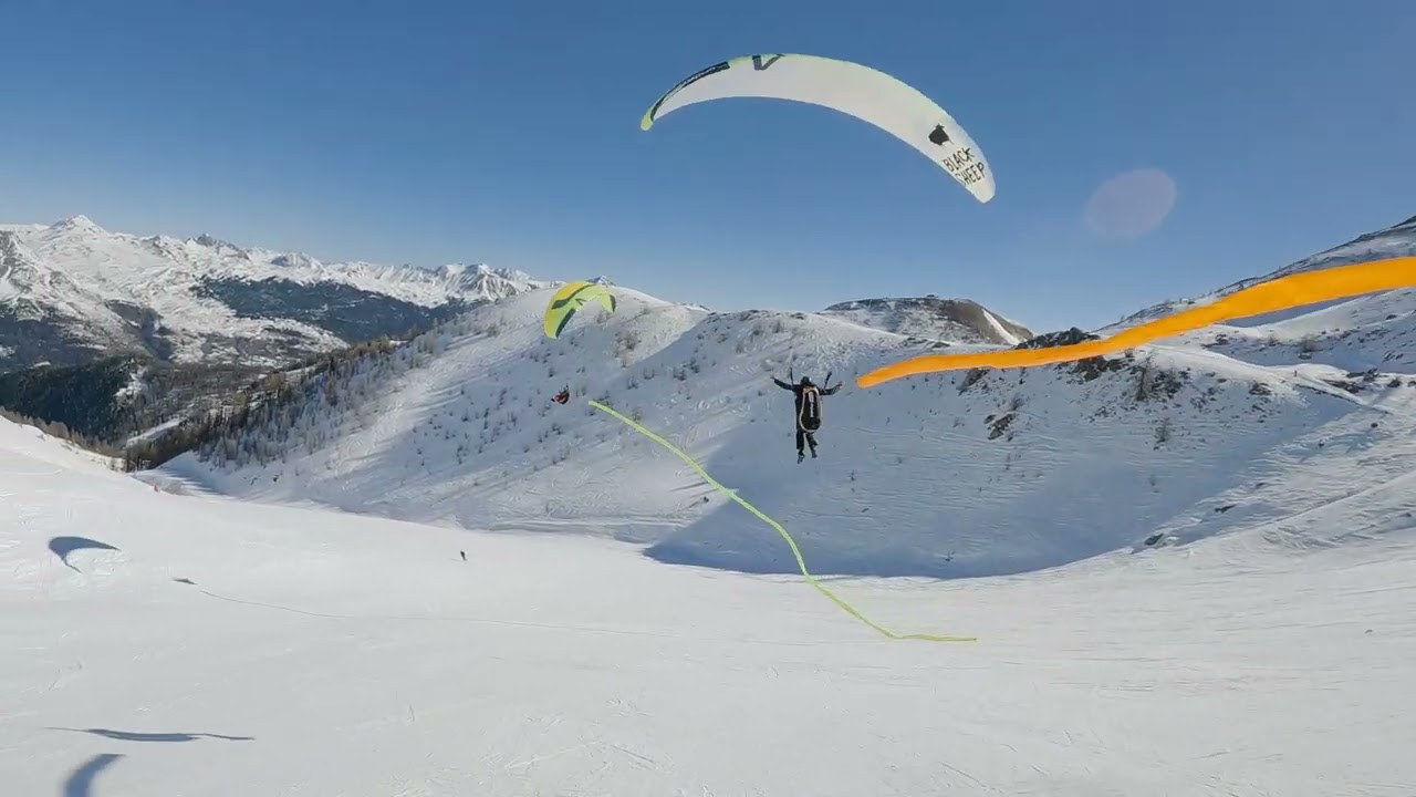 Vol en parapente au dessus de Briançon par Jean-Baptiste Chandelier