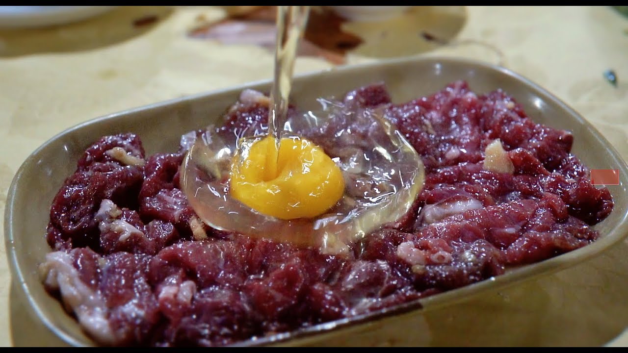 大半夜吃火锅，生牛肉配生鸡蛋，大口吃肉别怕烫！顺德美食vlog02 | 绵羊料理