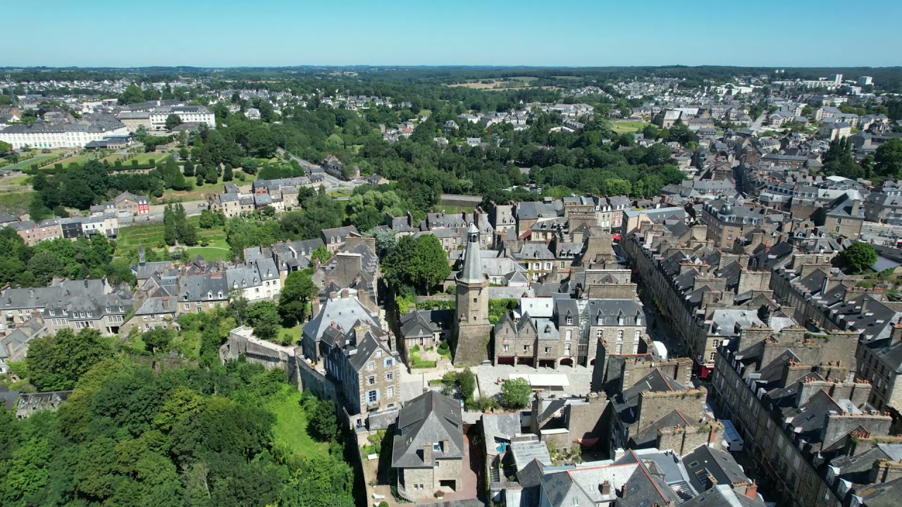 Foug&egrave;res  Beffroi et alentours