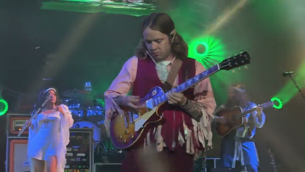 Billy Strings 