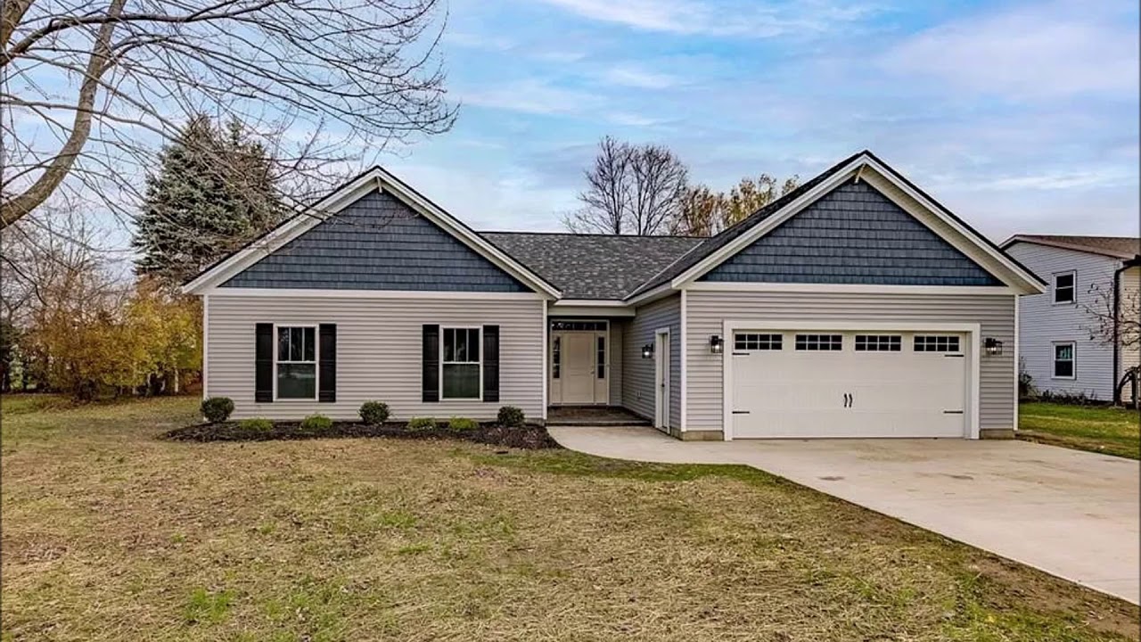 Strange Familiar Stuff With Minecraft Cave Sounds 2