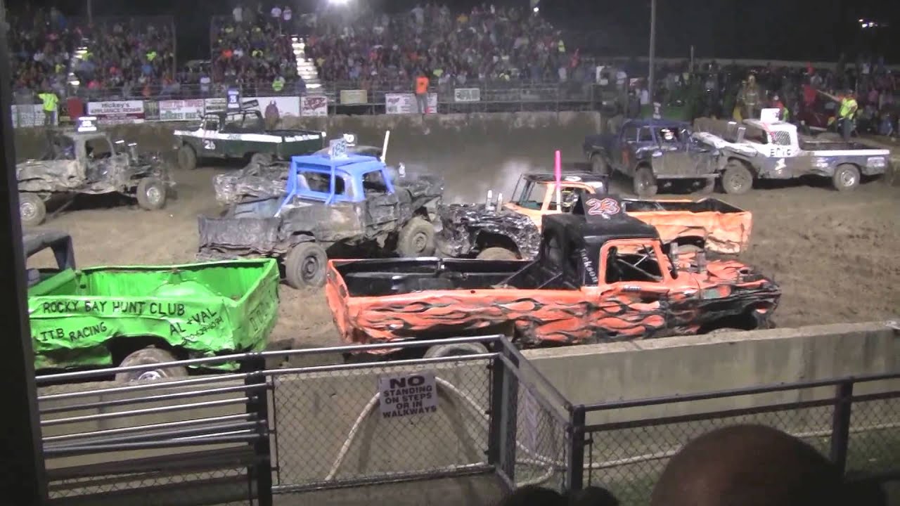 Pine City Mn 2015 Big Trucks Fri/Sat.... demo