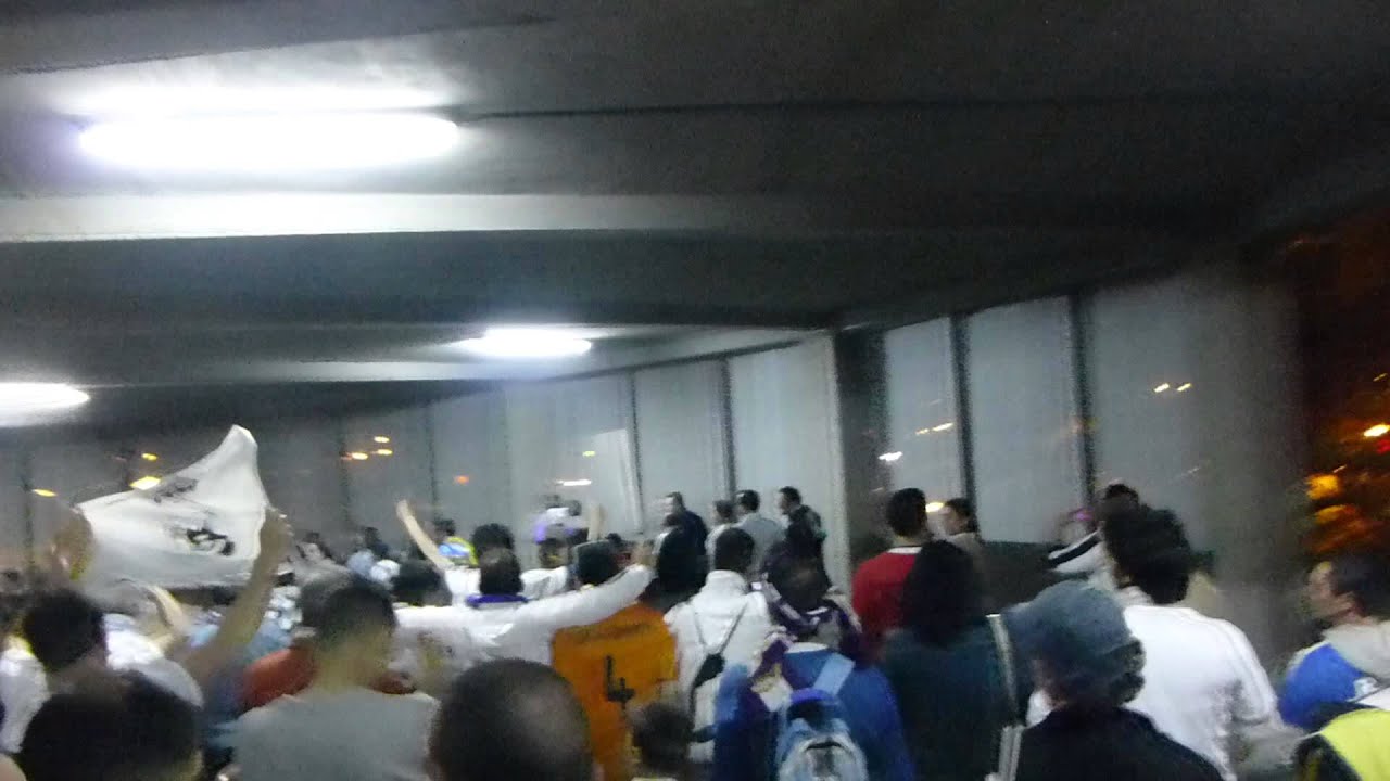 Saliendo de Mestalla celebrando la Copa. Final de Copa 2014