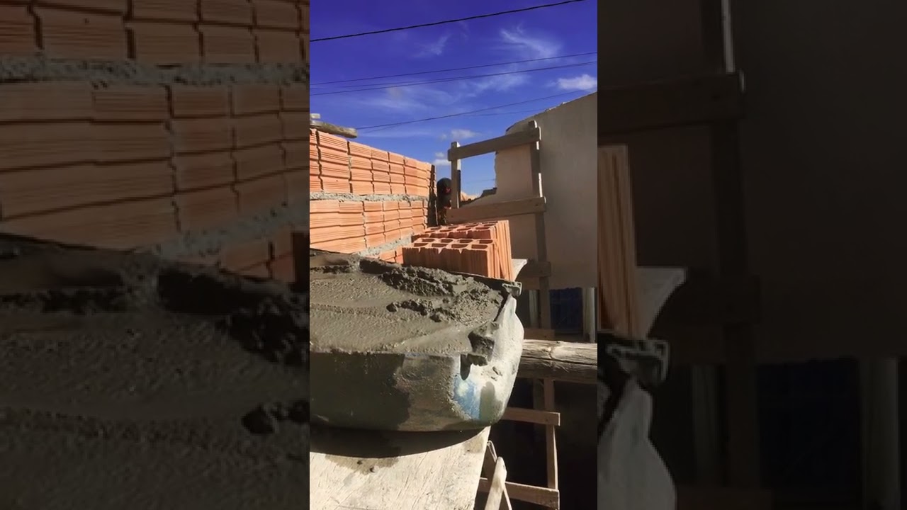 Smart Construction Worker Laying A Brick / Brazil 🇧🇷⚽