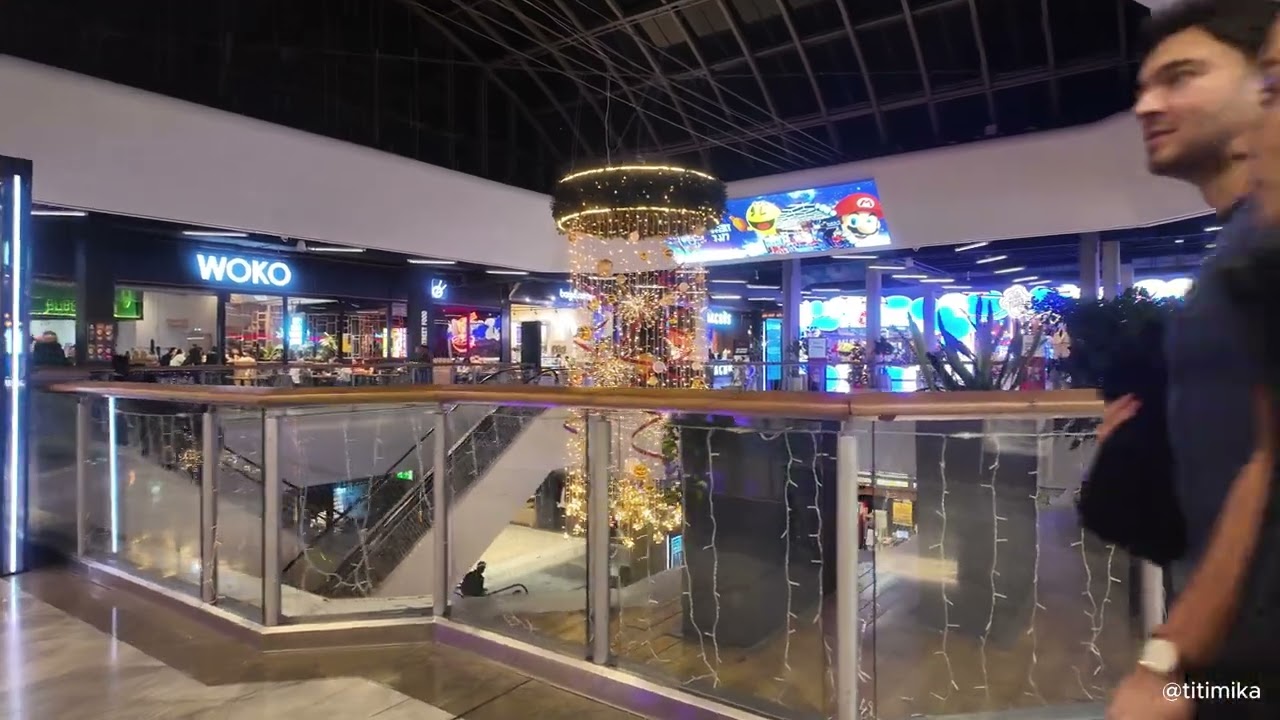Christmas vibes at Westfield Lyon / Không khí Giáng Sinh tại Westfield Lyon ✨🎁