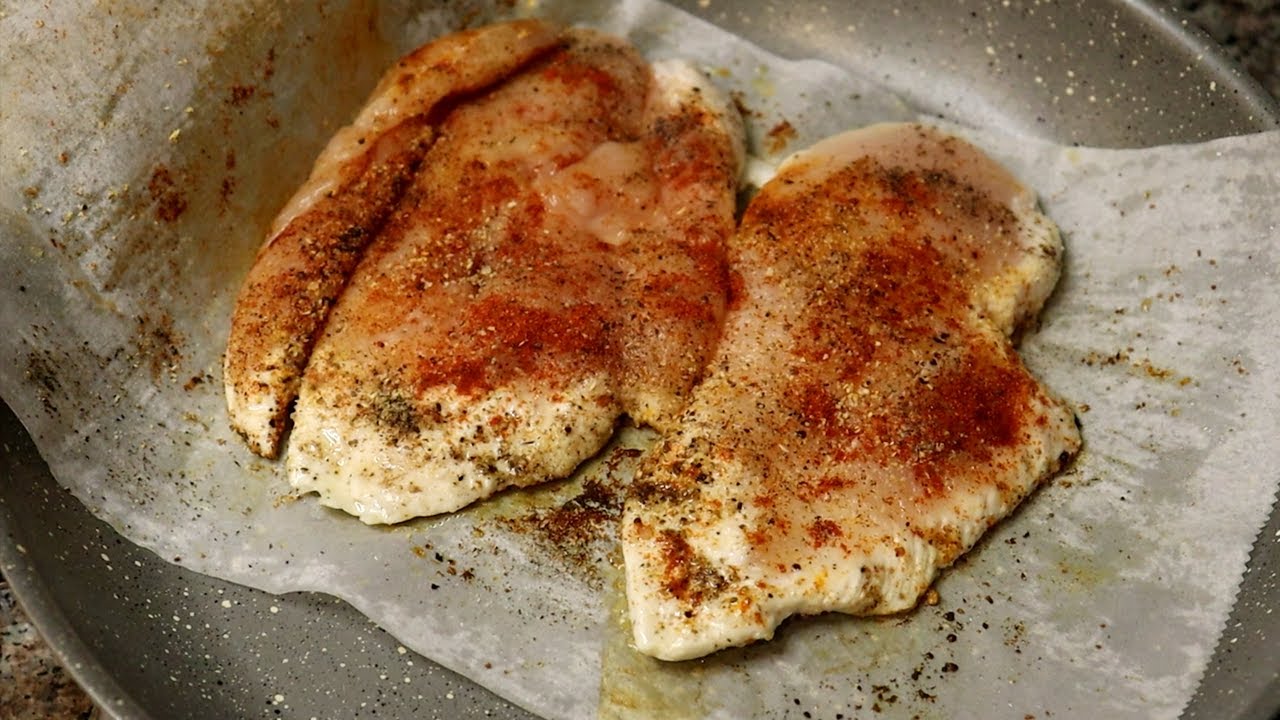 Невероятно сочная и нежная нежирная куриная грудка, запеченная в пергаменте