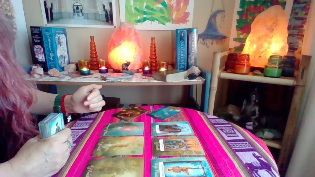 LEO!! 🔮 Alguien no quiere perder tu amor, tendrá que trabajar en ello!! Eres puro éxito y luz!!