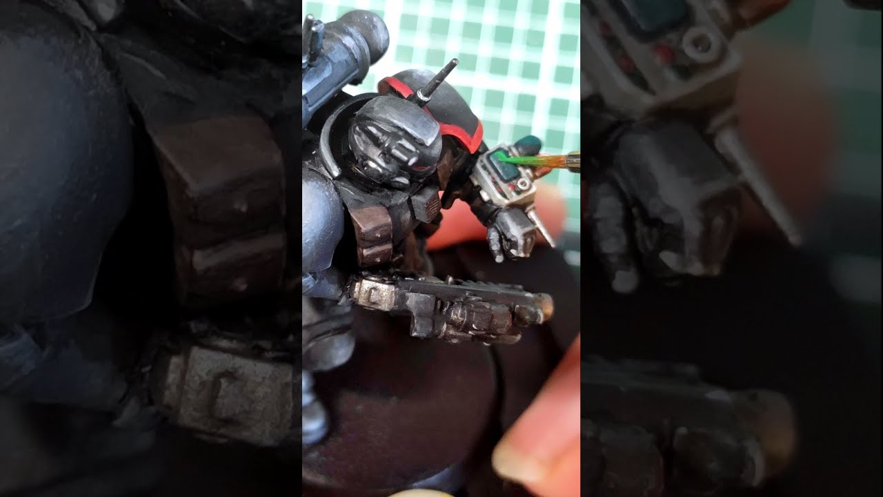 Painting details on Raven Guard Primaris Helix Adept | Warhammer 40k Miniature Painting