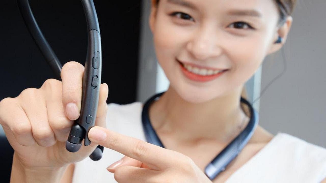 The LG Tone wireless headphones have a button with the integration of the Google Assistant.