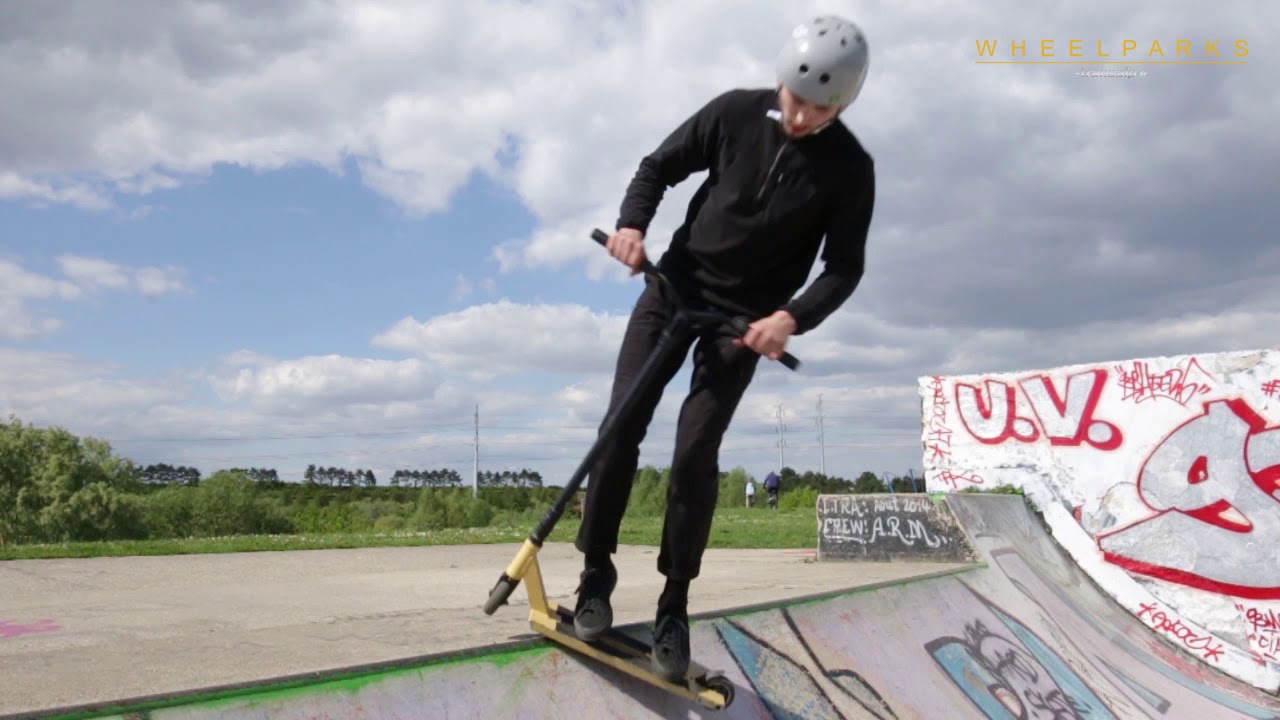 Trottinette - Slide Quarter - Boardslide